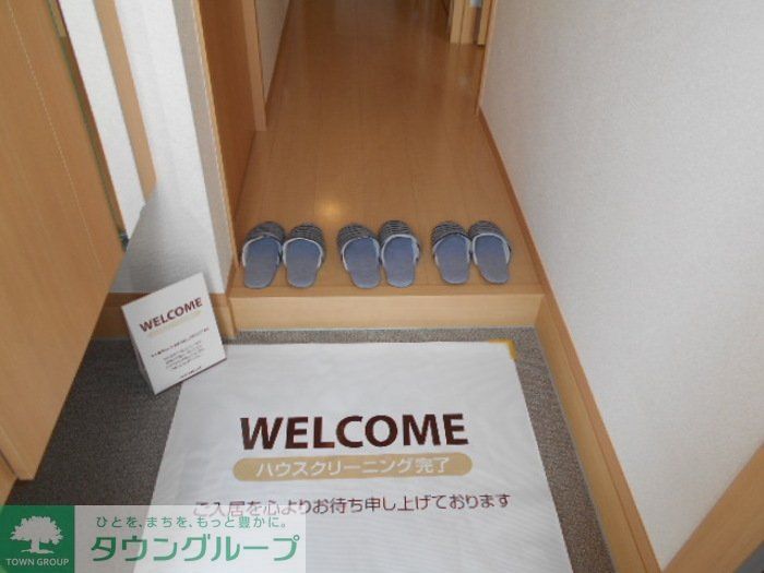 玄関　※別号室参考写真です