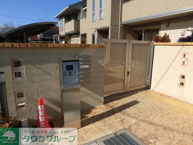 その他共有部分　オートロックのエントランス