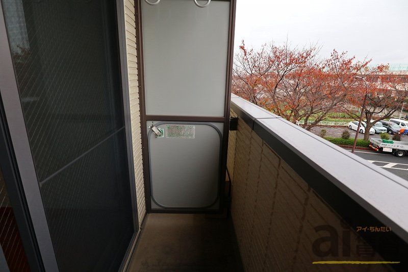 バルコニー　※同仕様写真