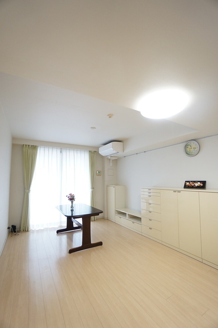 居室・リビング　ＬＤ：約１１畳※家具・家電は含みません