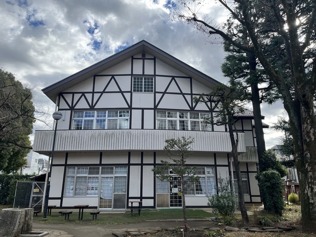 図書館　文京区立大塚公園みどりの図書室（図書館）まで646m