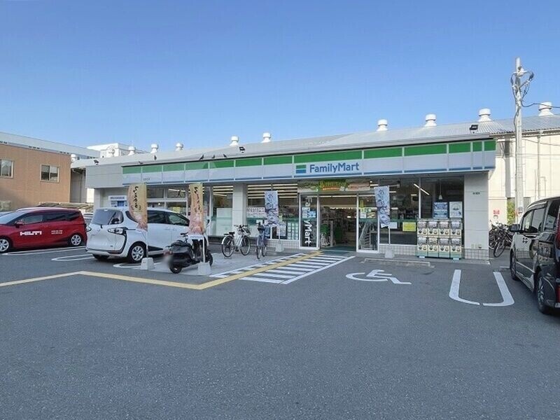 コンビニ　ファミリーマート加美北店（コンビニ）まで470m