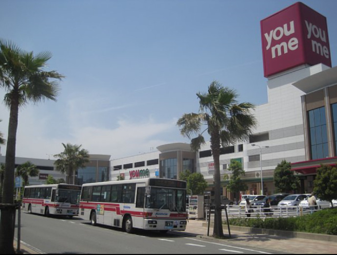 ショッピングセンター　ゆめタウン久留米（ショッピングセンター）まで2160m