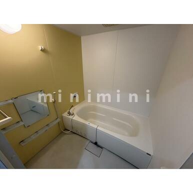 バス・シャワールーム　※写真は別号室のものですので現状優先とさせていただきます