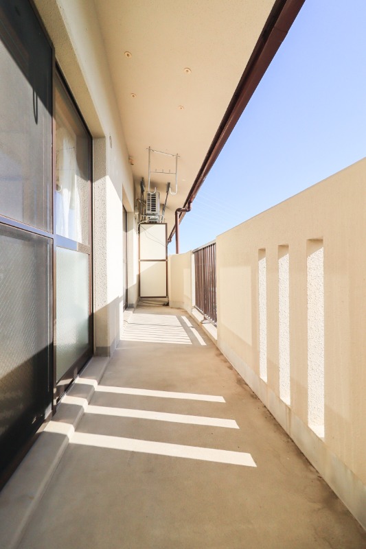 バルコニー　図面と現状に相違がある場合には現状を優先