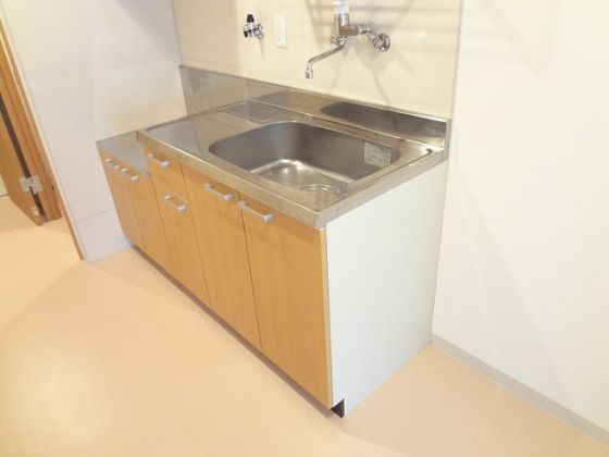 キッチン　キッチンには2口ガスコンロ設置可能です。