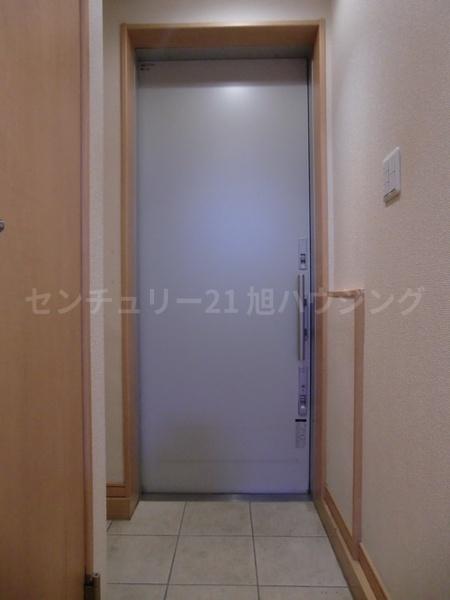 玄関　参考写真