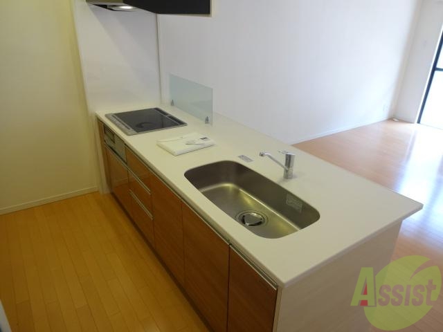 キッチン　カウンターキッチンで楽しくお料理できます