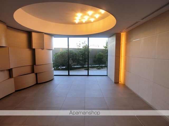 ロビー　ロビー