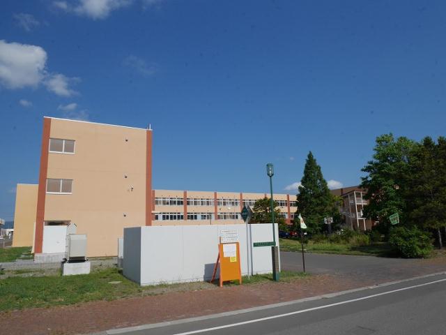 小学校　東小学校（小学校）まで2516m