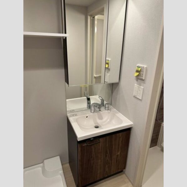 洗面設備　別室の参考写真です。※現況優先