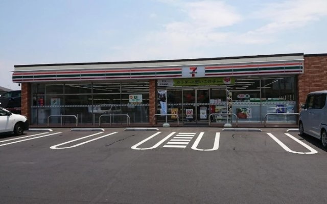 コンビニ　セブン－イレブン　栃木岩舟静店（コンビニ）まで740m