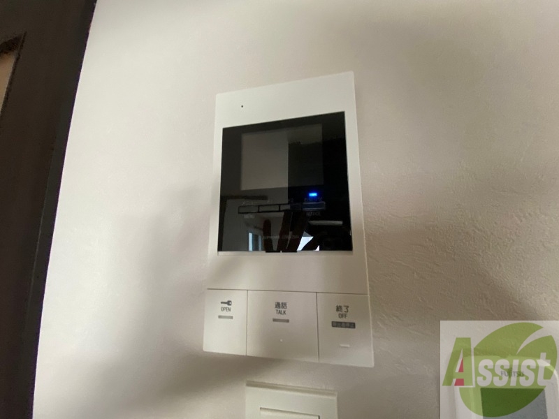 セキュリティ　ＴＶモニター付インターホンです。来客者の顔が見えるので安心！