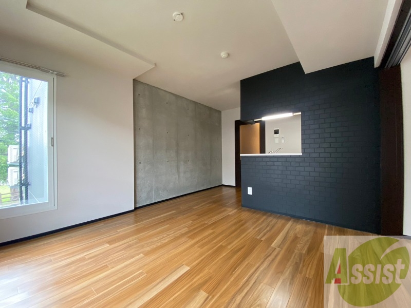 居室・リビング　広くてきれいなリビングです！快適に過ごせそうですね。