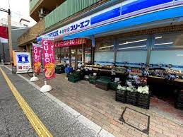 コンビニ　ローソン・スリーエフ 松陰神社駅前店（コンビニ）まで615m