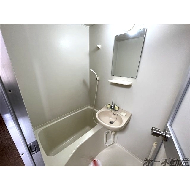 バス・シャワールーム　バス