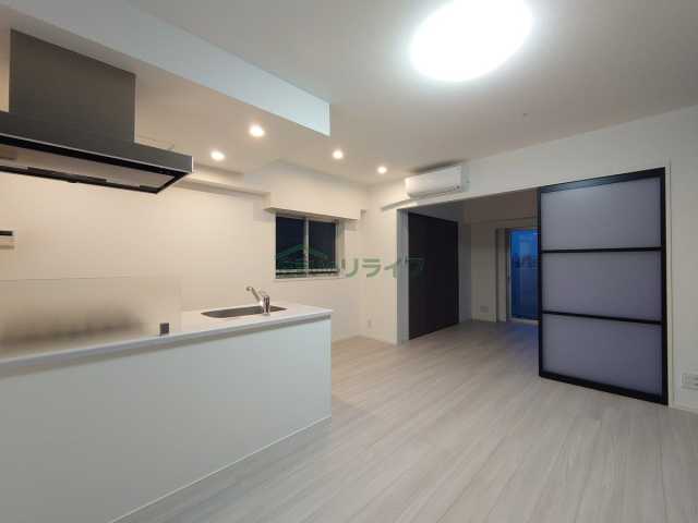 居室・リビング　リライフ浅草店