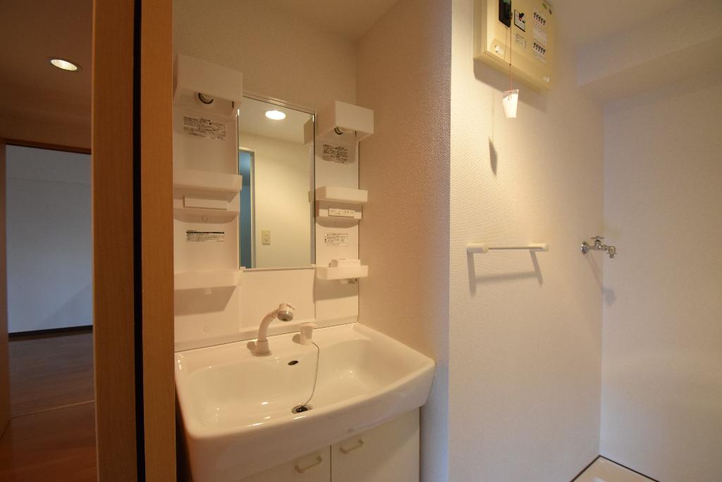 洗面設備　洗髪洗面化粧台