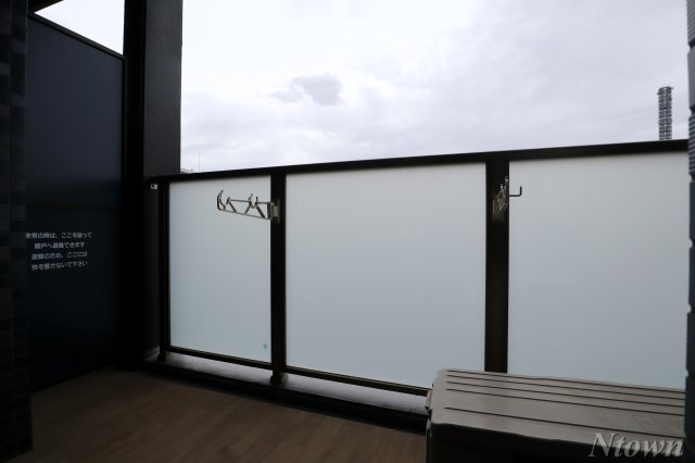 バルコニー　お洗濯にも便利なバルコニー付き