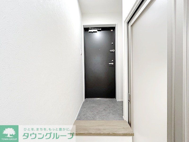 玄関　お部屋探しは株式会社　タウンハウジング　までお気軽にお問合…