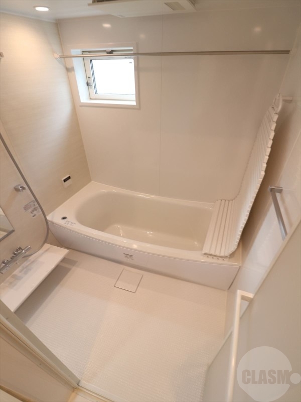 バス・シャワールーム　追炊き・浴室乾燥機付き