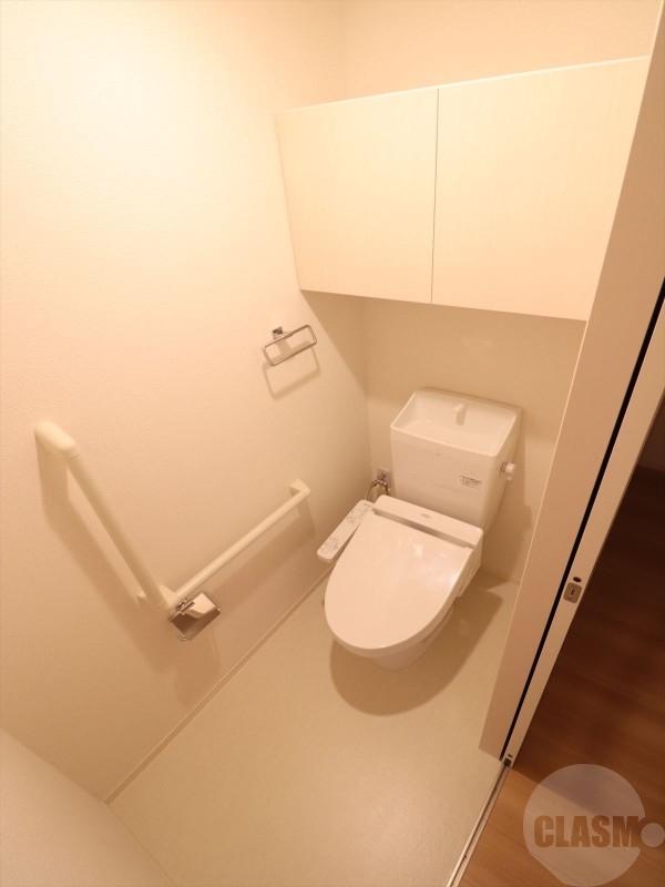 トイレ　温水洗浄便座