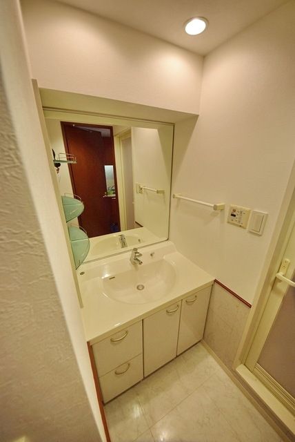 洗面設備　弊社は都内全域の物件をご紹介可能です！