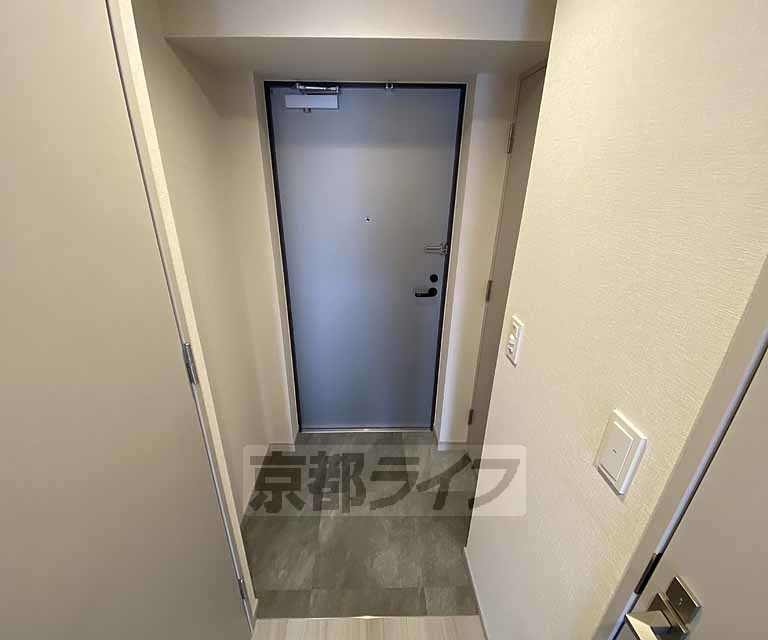 玄関　シンプルな玄関です。