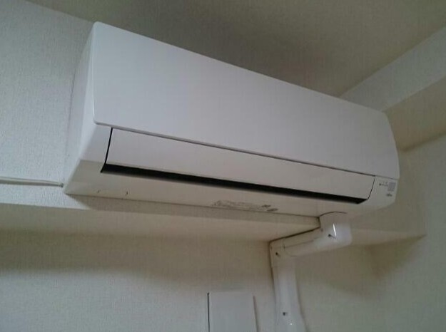 その他　エアコン付き