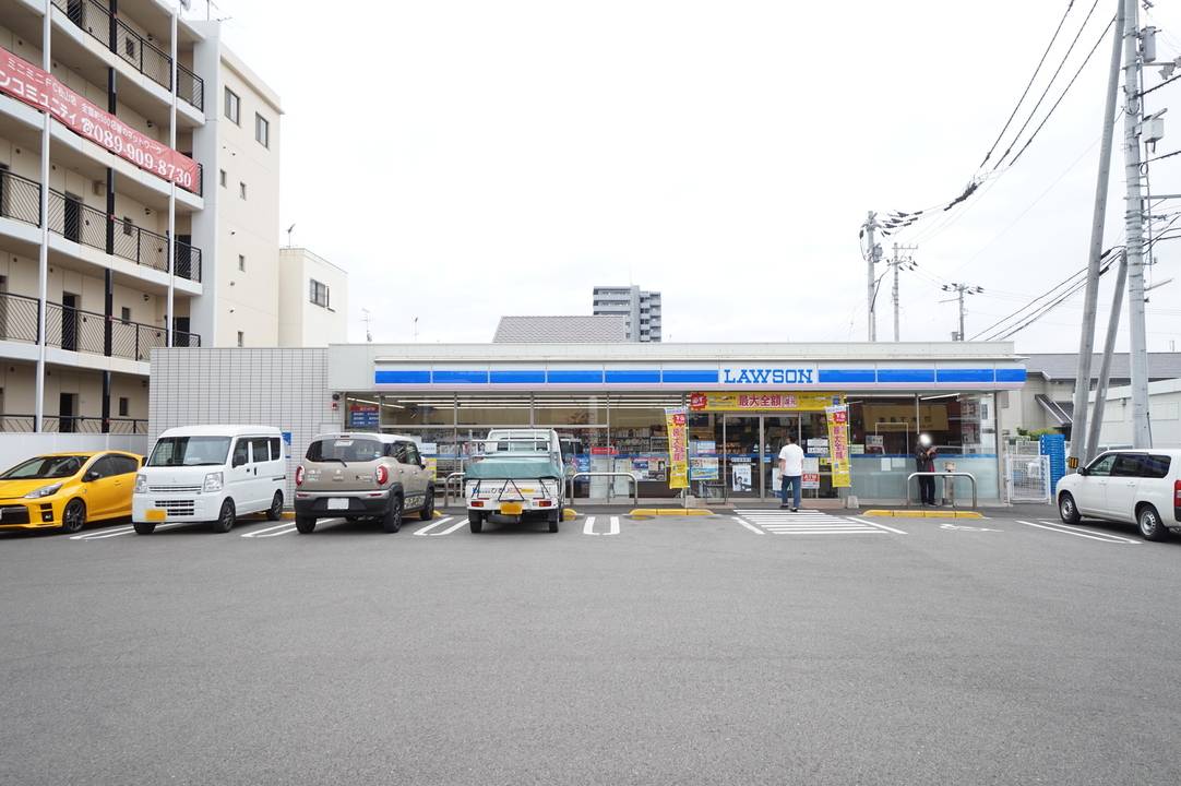 コンビニ　ローソン松山宮西三丁目店（コンビニ）まで283m