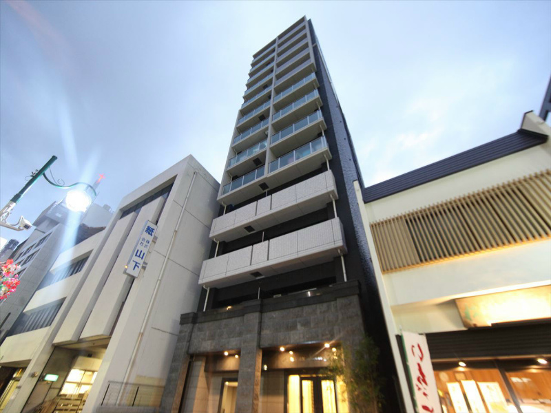 建物外観　外観　オートロック付　宅配ＢＯＸ　防犯カメラ完備