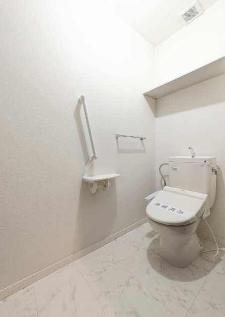 トイレ　シャワートイレ