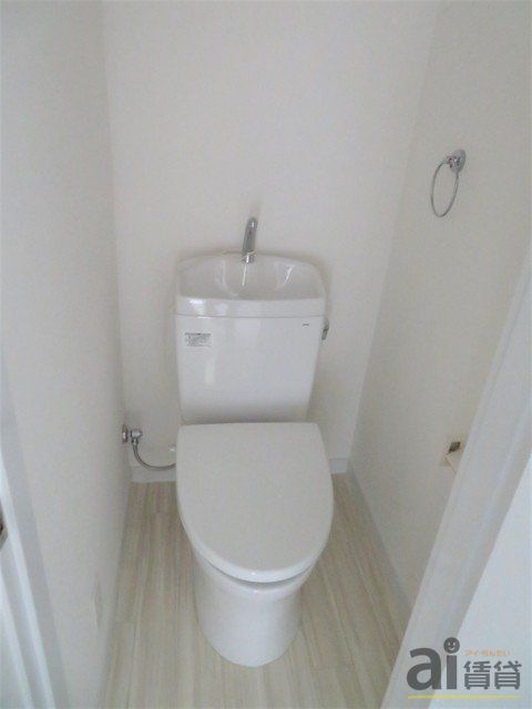 トイレ　※同仕様写真です