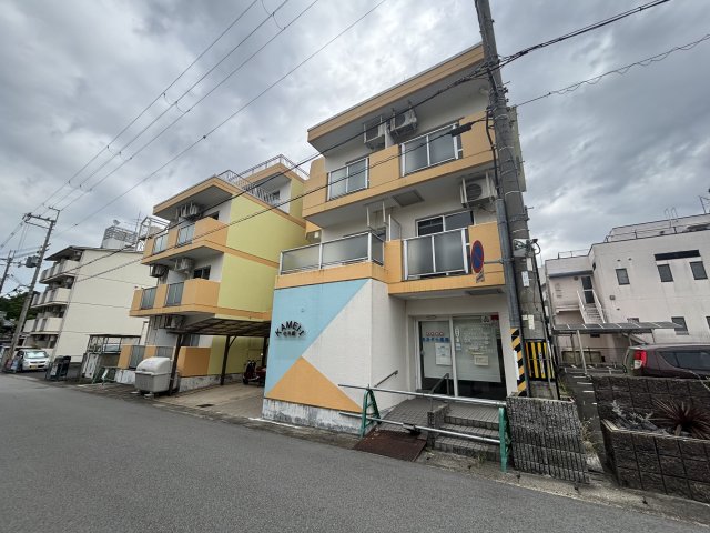 建物外観　外観は落ち着いています