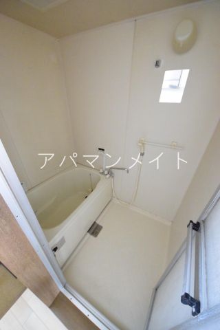 バス・シャワールーム　お風呂で日々の疲れを落としましょう