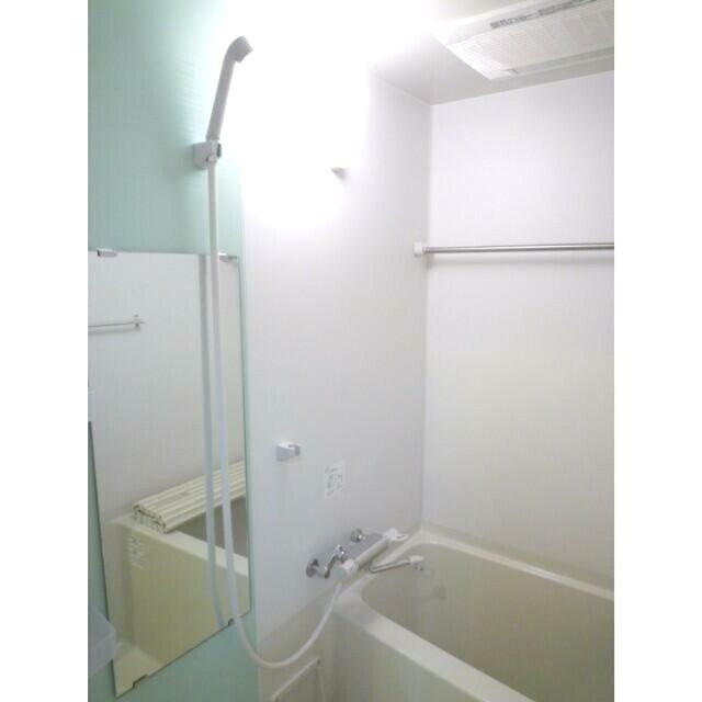 バス・シャワールーム　浴室換気乾燥付き