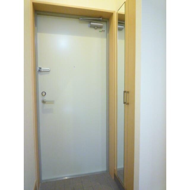 玄関　下駄箱有り