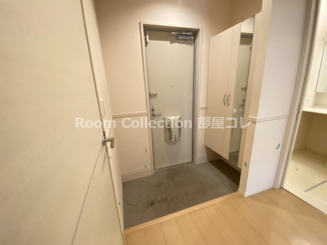 玄関　※同物件他部屋写真