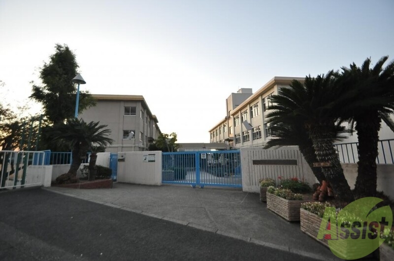 小学校　神戸市立塩屋北小学校（小学校）まで596m