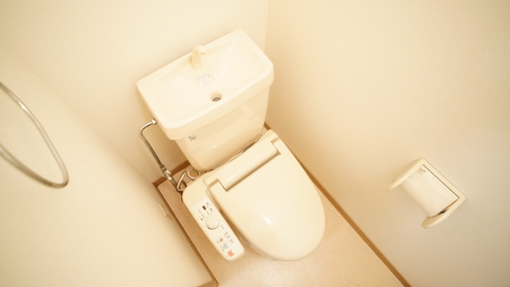 トイレ　シャワー付きトイレ