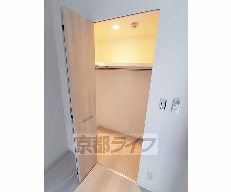 収納　ウォークインクローゼット