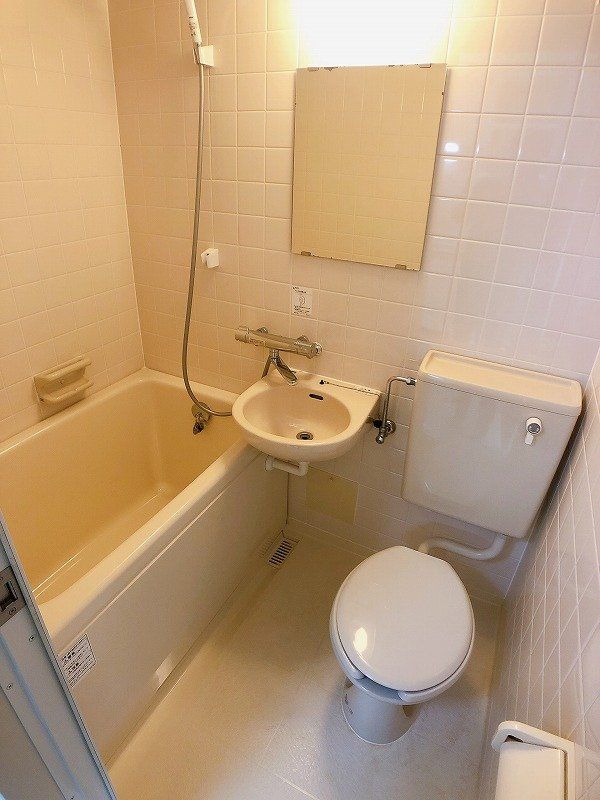 バス・シャワールーム　バス