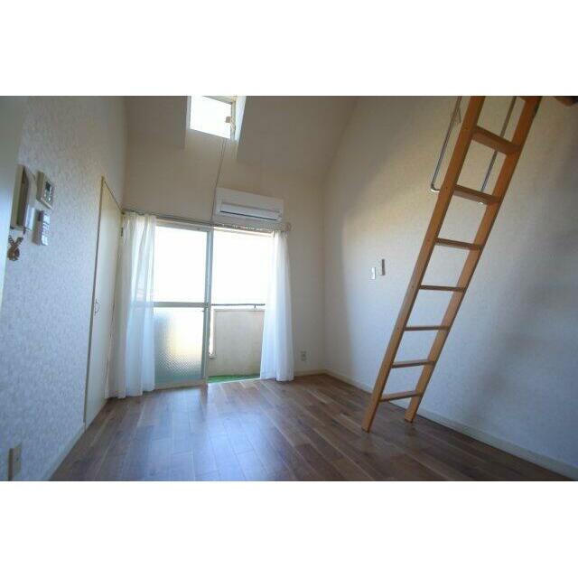 居室・リビング　同仕様写真