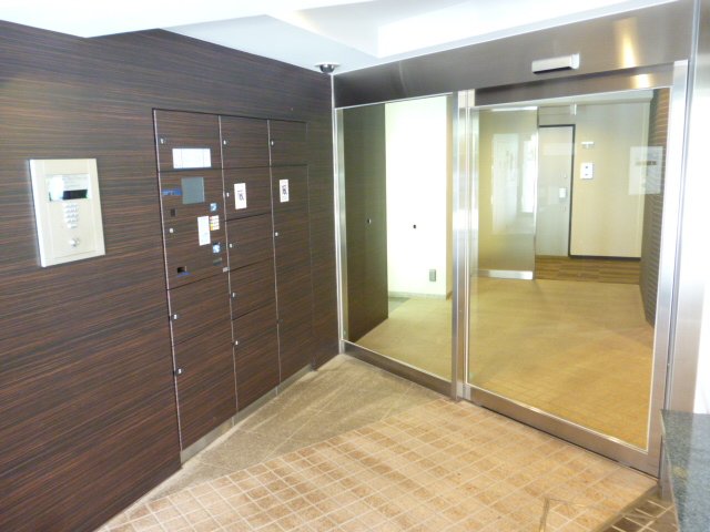 エントランス　エントランス