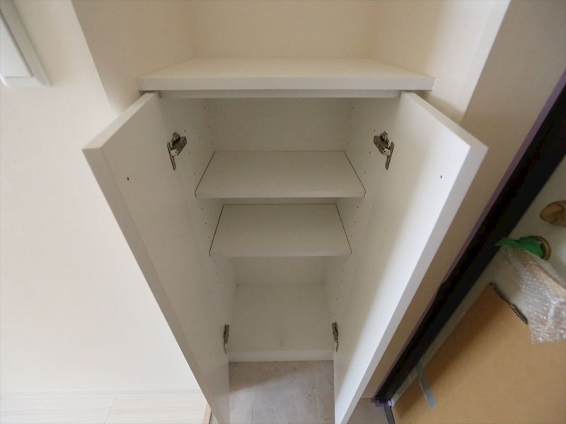 玄関　玄関　シューズボックス付