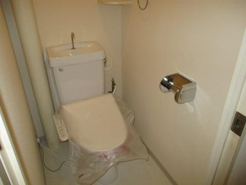 トイレ　清水朝日マンション