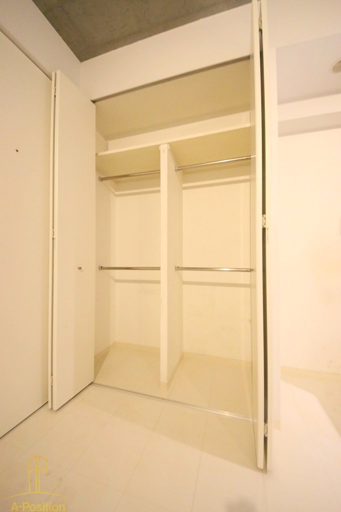 収納　ルクレ堺筋本町レジデンス