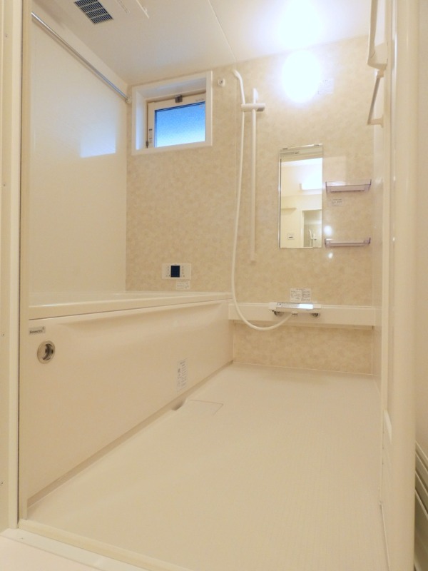 バス・シャワールーム　図面と現状に相違がある場合には現状を優先