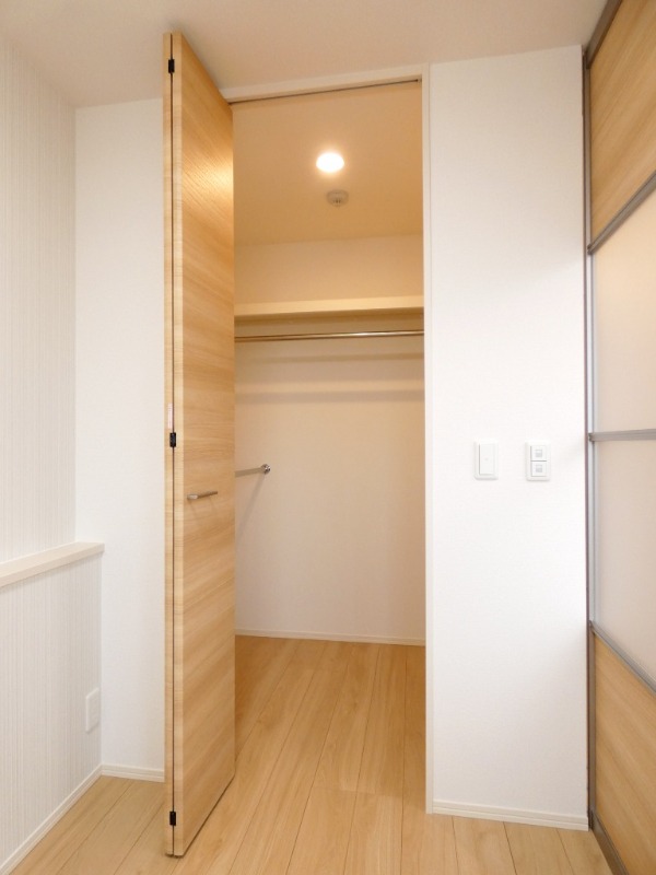 収納　図面と現状に相違がある場合には現状を優先