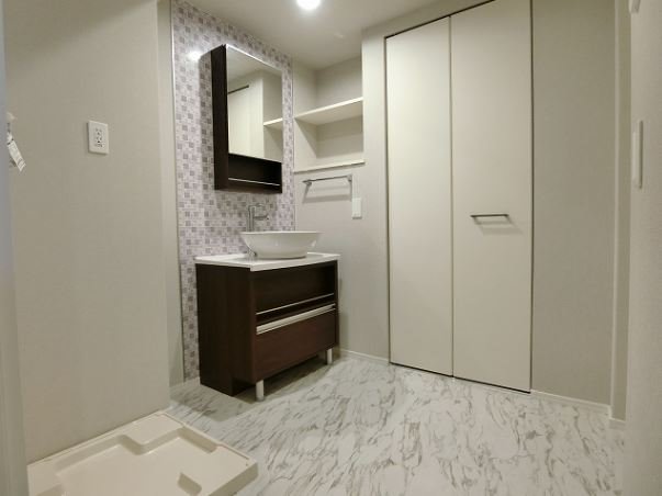 洗面設備　※参考写真